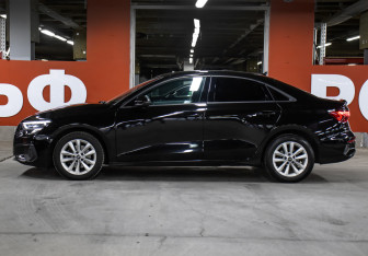 Подержанный автомобиль Audi A3 Sedan 2021 года (7 фото)