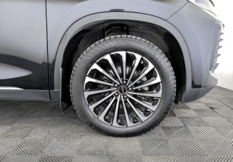 Подержанный автомобиль Exeed TXL 2022 года (18 фото)