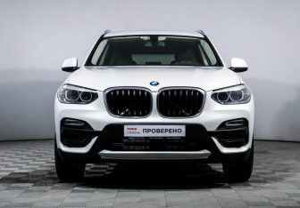 Подержанный автомобиль BMW X3 2017 года (2 фото)