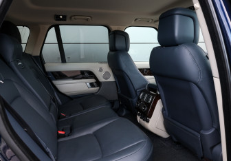 Подержанный автомобиль Land Rover Range Rover 2020 года (12 фото)