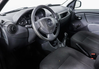 Подержанный автомобиль LADA (ВАЗ) Largus Wagon 2019 года (6 фото)