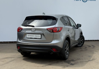 Подержанный автомобиль Mazda CX-5 2011 года (5 фото)