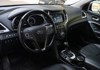 Подержанный автомобиль Hyundai Santa Fe 2016 года (12 фото)
