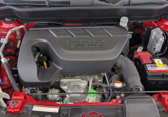 Подержанный автомобиль Suzuki Vitara 2016 года (9 фото)