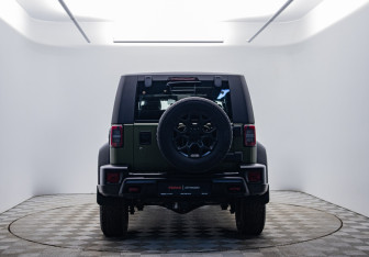 Подержанный автомобиль BAIC BJ40 2024 года (6 фото)