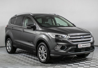 Подержанный автомобиль Ford Kuga 2019 года (3 фото)