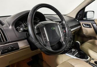 Подержанный автомобиль Land Rover Freelander 2008 года (13 фото)