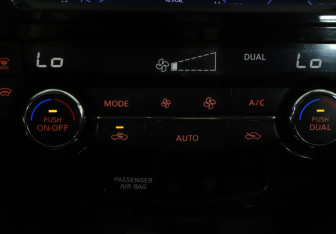 Подержанный автомобиль Nissan X-Trail 2018 года (20 фото)