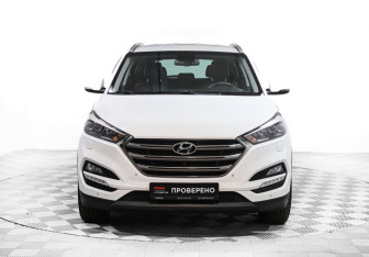 Подержанный автомобиль Hyundai Tucson 2017 года (2 фото)