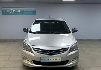 Подержанный автомобиль Hyundai Solaris Hatchback 2014 года (2 фото)