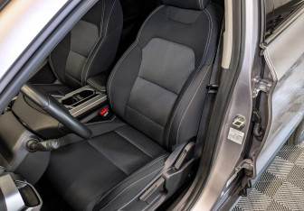 Подержанный автомобиль Geely Coolray 2023 года (19 фото)