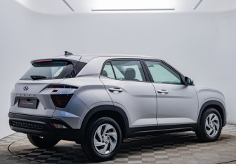 Подержанный автомобиль Hyundai Creta 2021 года (5 фото)