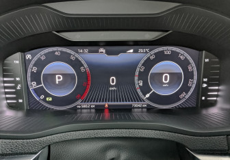 Подержанный автомобиль Skoda Karoq 2021 года (14 фото)