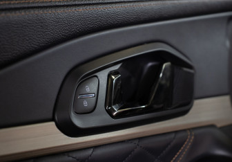 Подержанный автомобиль Exeed TXL 2023 года (20 фото)