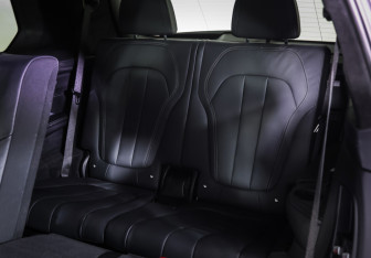Подержанный автомобиль BMW X7 2020 года (13 фото)