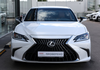 Подержанный автомобиль Lexus ES 2021 года (2 фото)