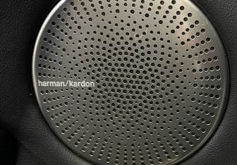 Подержанный автомобиль Kia Stinger 2019 года (17 фото)