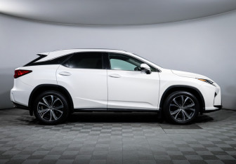 Подержанный автомобиль Lexus RX 2016 года (4 фото)