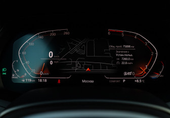 Подержанный автомобиль BMW X7 2019 года (30 фото)