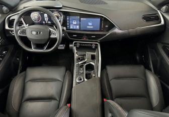 Подержанный автомобиль Geely Tugella 2023 года (9 фото)