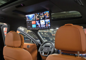 Подержанный автомобиль LiXiang L9 2023 года (22 фото)