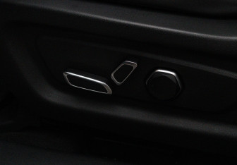 Подержанный автомобиль Changan UNI-K 2023 года (19 фото)