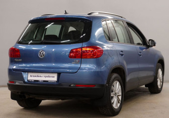 Подержанный автомобиль Volkswagen Tiguan 2014 года (7 фото)