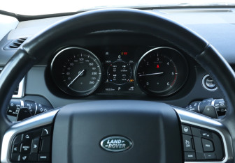 Подержанный автомобиль Land Rover Discovery Sport 2019 года (11 фото)
