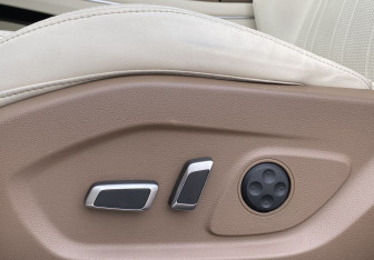 Подержанный автомобиль Voyah Free 2023 года (24 фото)