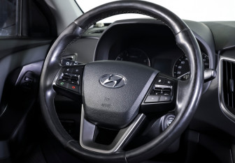 Подержанный автомобиль Hyundai Creta 2016 года (14 фото)