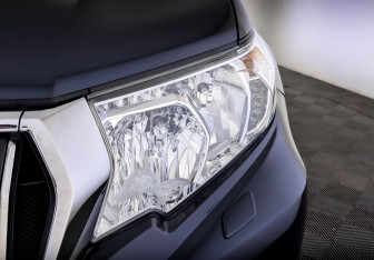 Подержанный автомобиль Toyota Land Cruiser Prado 2021 года (18 фото)