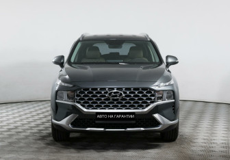 Подержанный автомобиль Hyundai Santa Fe 2022 года (2 фото)
