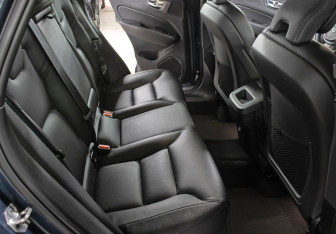 Подержанный автомобиль Volvo XC60 2021 года (12 фото)