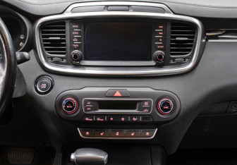 Подержанный автомобиль Kia Sorento 2019 года (15 фото)