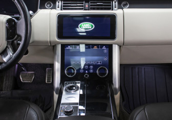 Подержанный автомобиль Land Rover Range Rover 2021 года (16 фото)