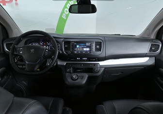 Подержанный автомобиль Peugeot Traveller 2019 года (8 фото)
