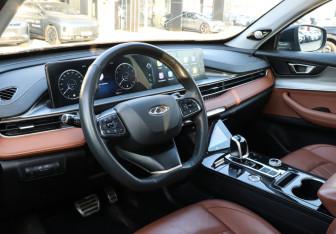 Подержанный автомобиль Chery Tiggo 8 Pro Max 2023 года (13 фото)