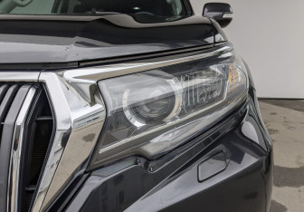 Подержанный автомобиль Toyota Land Cruiser Prado 2021 года (11 фото)