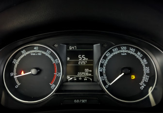 Подержанный автомобиль Skoda Rapid Liftback 2019 года (13 фото)