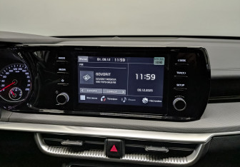 Подержанный автомобиль Kia K5 2021 года (15 фото)