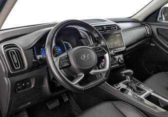 Подержанный автомобиль Hyundai Creta 2021 года (15 фото)