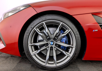 Подержанный автомобиль BMW Z4 Roadster 2021 года (25 фото)