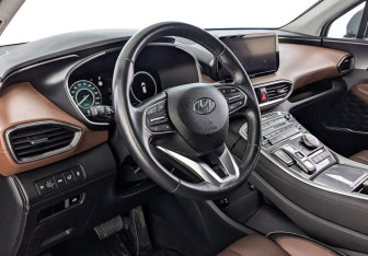 Подержанный автомобиль Hyundai Santa Fe 2022 года (15 фото)