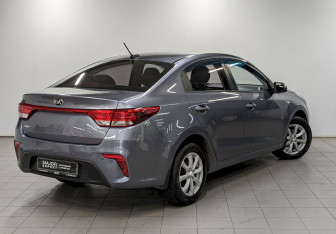 Подержанный автомобиль Kia Rio Sedan 2017 года (5 фото)