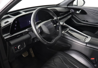 Подержанный автомобиль Exeed RX 2023 года (9 фото)