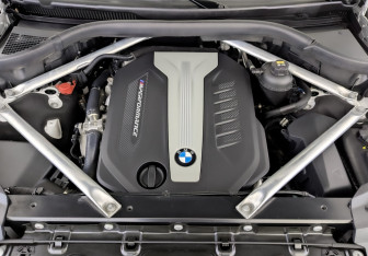 Подержанный автомобиль BMW X7 2019 года (9 фото)