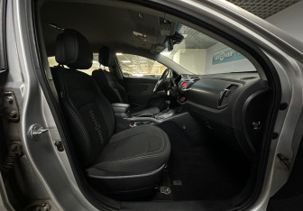 Подержанный автомобиль Kia Sportage 2013 года (9 фото)