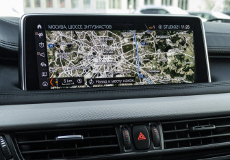 Подержанный автомобиль BMW X6 2018 года (18 фото)