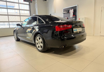 Подержанный автомобиль Audi A6 Sedan 2011 года (6 фото)