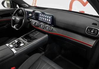 Подержанный автомобиль Jaecoo J8 2024 года (9 фото)